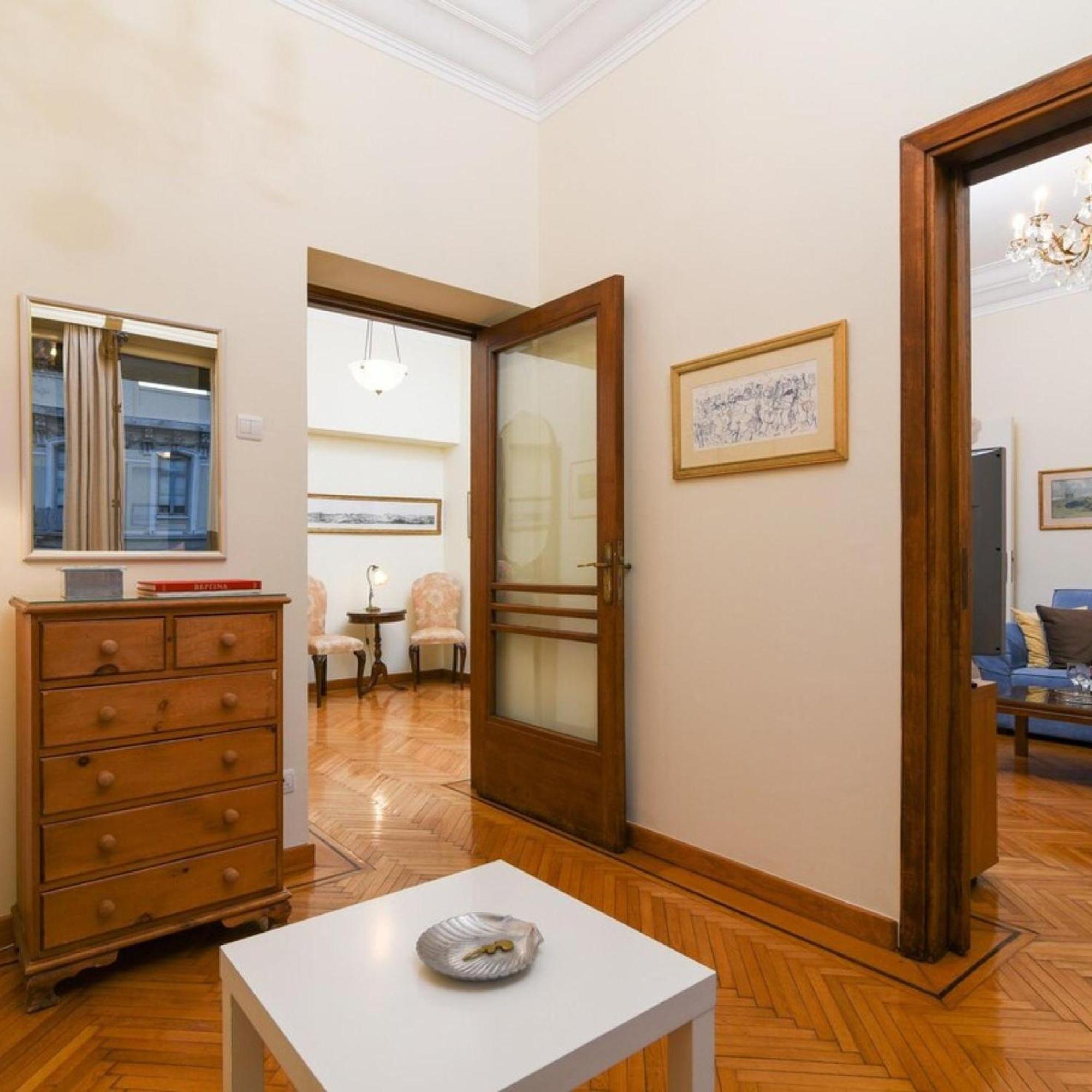 Classy Apartment In The Heart Of Atene Esterno foto